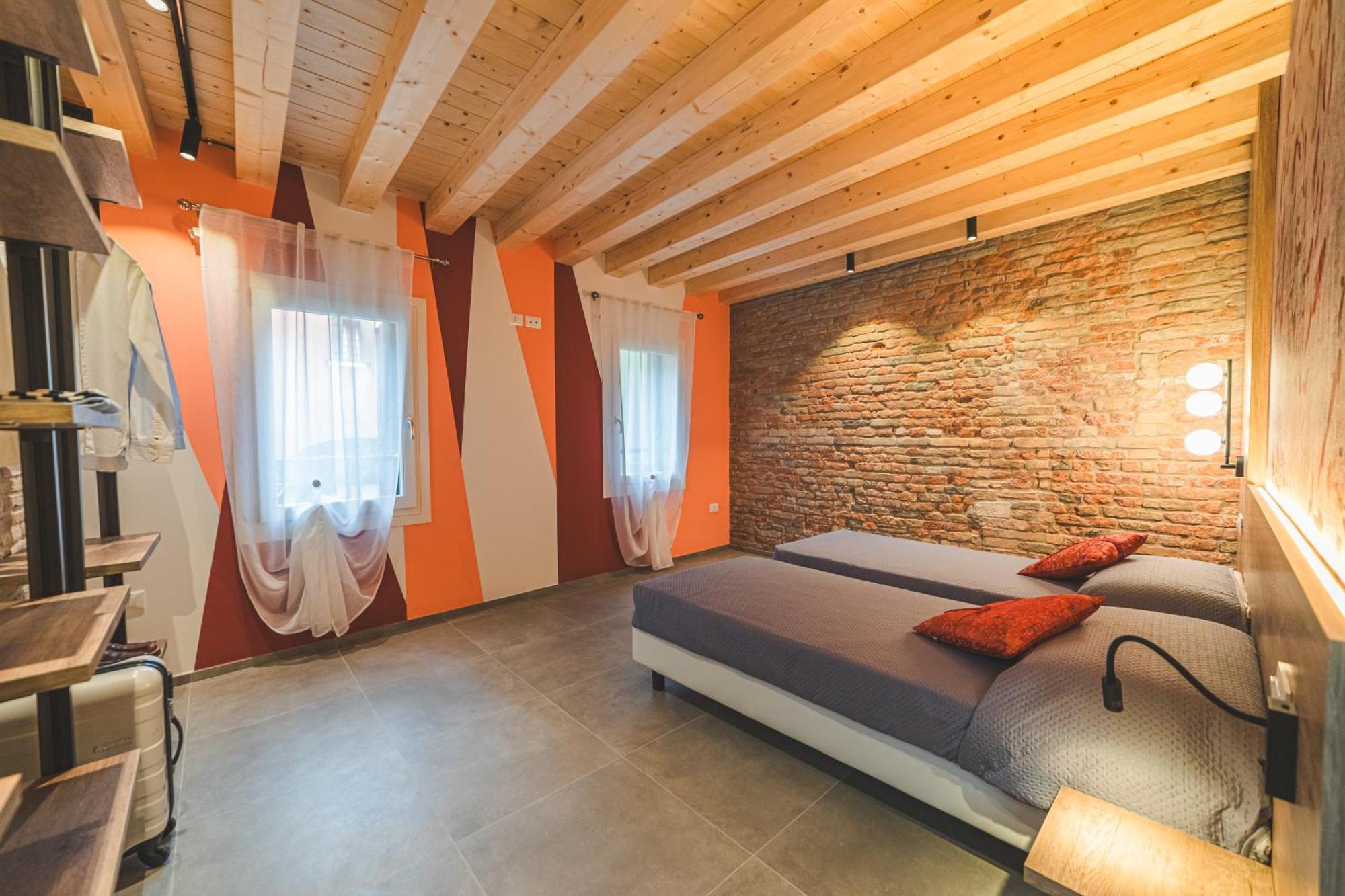 Апартаменты Battisti Hospitality - Si, Viaggiare Кьоджа Экстерьер фото